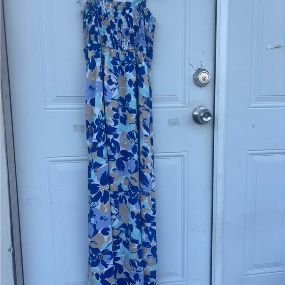 Uniqlo Blue & Beige Floral Smocked Dress - Picture 4 of 7